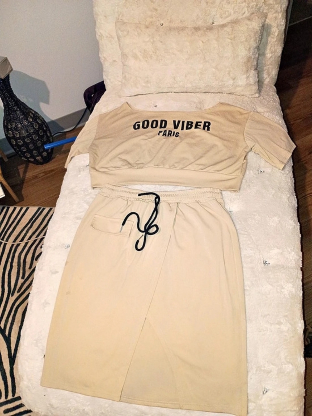 Good Viber Paris Beige 0XL Like New